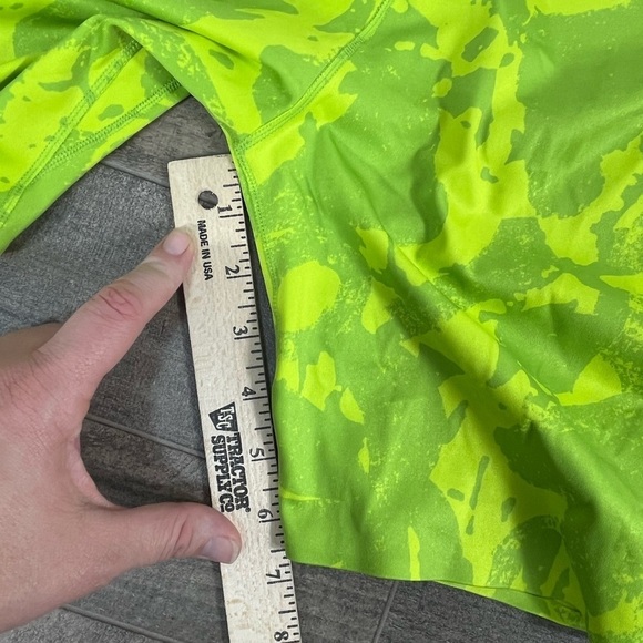 NEW Nike One Luxe Tight Fit Mid Rise Bike Shorts - Picture 12 of 12